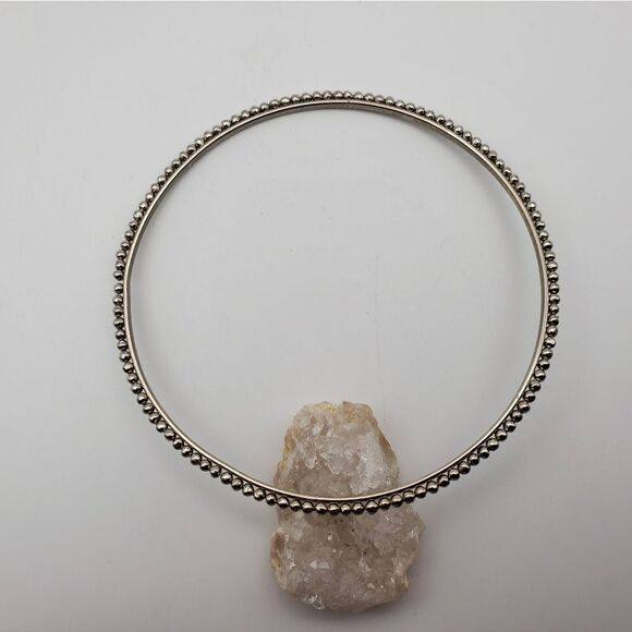 The dotted line slider bracelet B1518 - Picture 4 of 4